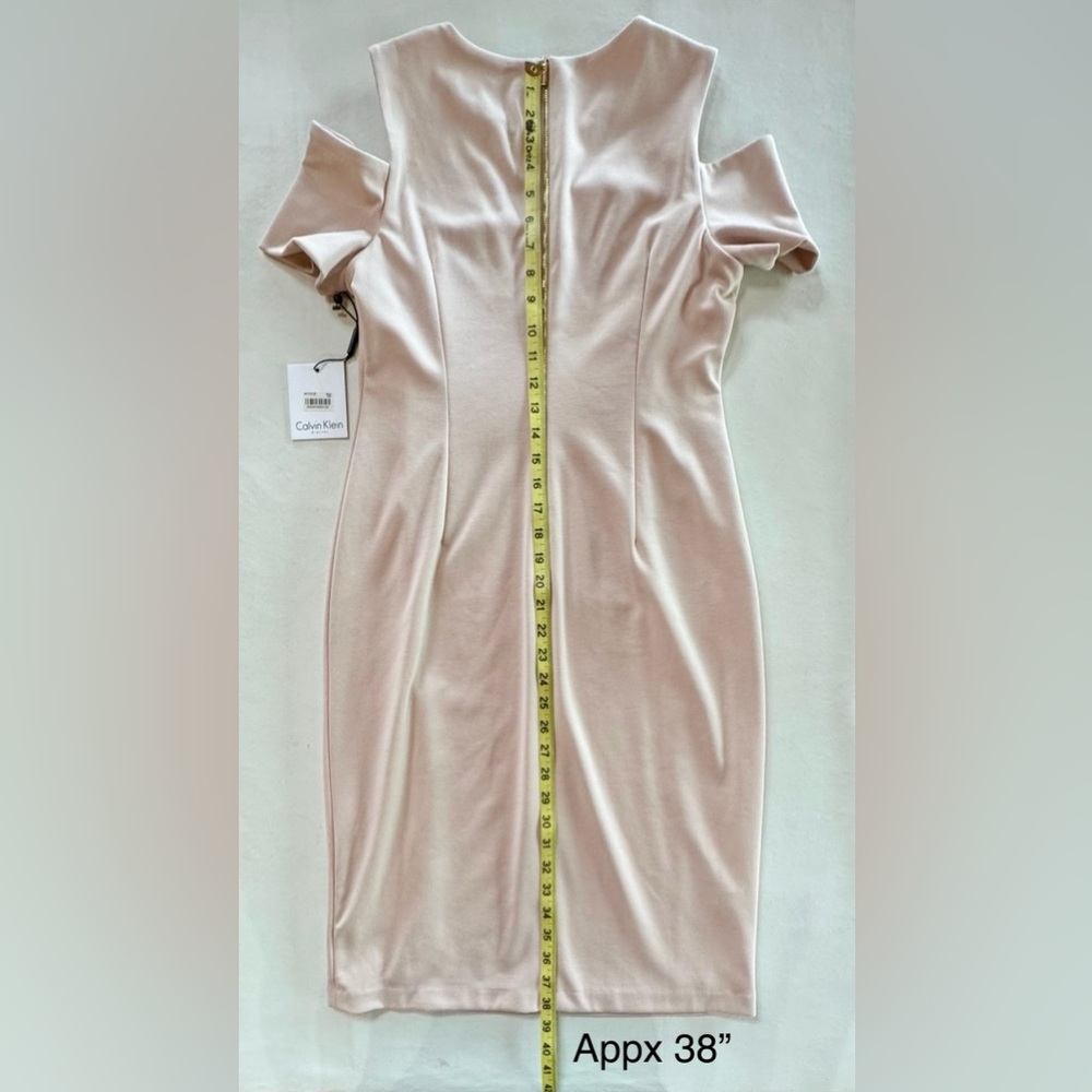 NWT Calvin Klein Cold-Shoulder Lined Sheath Dress Blush (8) - Picture 13 of 17